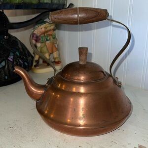 Vintage Old Dutch copper tea kettle pot